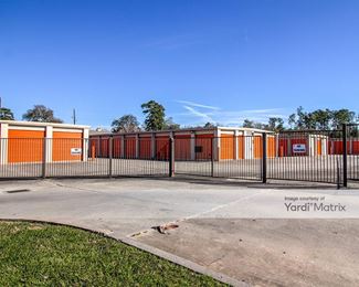 Photo 2 of Public Storage - 621 FM 1960 Road East, Houston, TX