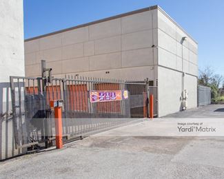 Photo 4 of Public Storage - 9030 North Fwy, Houston, TX