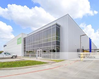 Photo 1 of Extra Space Storage - 3400 Bayport Blvd, Seabrook, TX