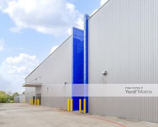 Photo 4 of Extra Space Storage - 3400 Bayport Blvd, Seabrook, TX