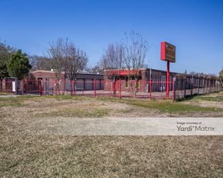Photo 2 of Burke Road Mini Storage - 2003 Cherrybrook Lane, Pasadena, TX