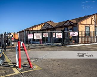 Photo 4 of South Houston Self Storage - 701 South Allen Genoa, South Houston, TX