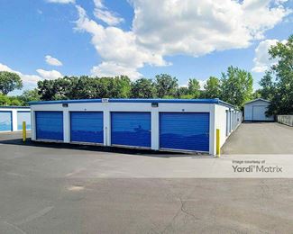 Photo 3 of Storage Rentals of America - 399 Main Street, Antioch, IL