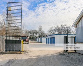 Photo 5 of Storage Rentals of America - 399 Main Street, Antioch, IL