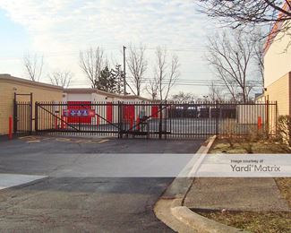 Photo 3 of Public Storage - 777 West Wise Road, Schaumburg, IL