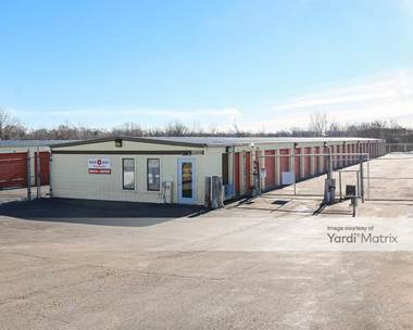 Storage Units for Rent available at 3305 16th Street, Zion, IL 60099