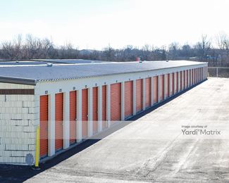 Photo 2 of Storage Rentals of America - 3305 16th Street, Zion, IL