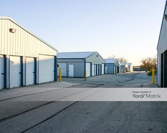 Photo 2 of Green Acres Self Storage - W196 N7580 F & W Court, Lannon, WI