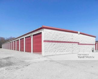 Photo 3 of P2 Self Storage - 633 North Progress Drive, Saukville, WI
