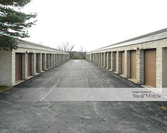 Photo 4 of Stonewood Self Storage - 720 Industrial Court, Hartland, WI