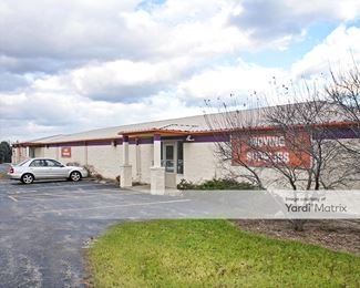 Photo 2 of Public Storage - 9810 South 27th Street, Oak Creek, WI