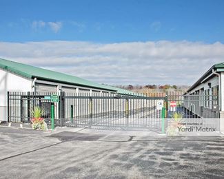 Photo 2 of Superior Storage - 470 East Industrial Drive, Hartland, WI