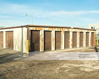 Photo 5 of Devon Self Storage - 1744 Grange Avenue, Racine, WI