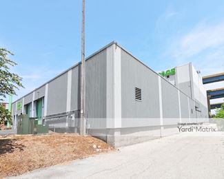 Photo 4 of Extra Space Storage - 999 West Mt. Vernon Avenue, Milwaukee, WI