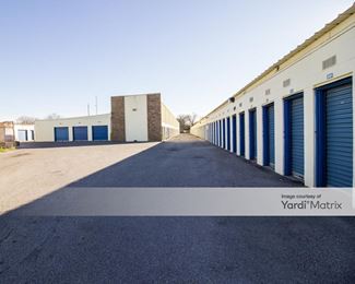 Photo 5 of Extra Space Storage - 3101 Tilfer Street, Houston, TX
