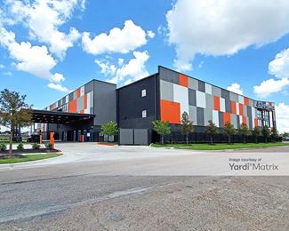 Photo 3 of Eado Self Storage - 1025 Sampson Street, Houston, TX
