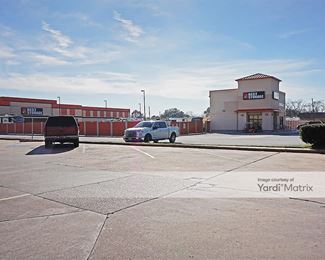 Photo 1 of Best Storage - 7430 Spencer Hwy, Pasadena, TX