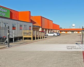 Photo 3 of Extra Space Storage - 3908 Decker Drive, Baytown, TX
