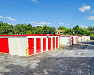 Photo 1 of Storage Rentals of America - 740 Washington Street, Woodstock, IL