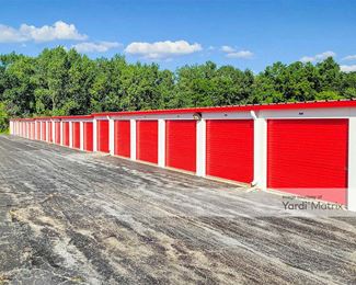 Photo 3 of Storage Rentals of America - 740 Washington Street, Woodstock, IL
