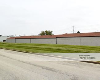 Photo 2 of SmartStop Self Storage - 1001 Toll Gate Road, Elgin, IL