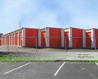 Photo 3 of Public Storage - 2324 Gary Lane, Geneva, IL