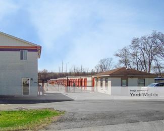Photo 4 of Public Storage - 2324 Gary Lane, Geneva, IL