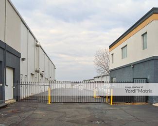 Photo 3 of StorageMart - 9N004 IL - 59, Elgin, IL
