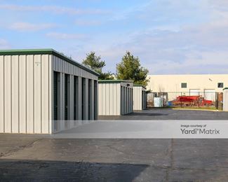 Photo 4 of AAA Self Storage - 1690 Shanahan Drive, South Elgin, IL