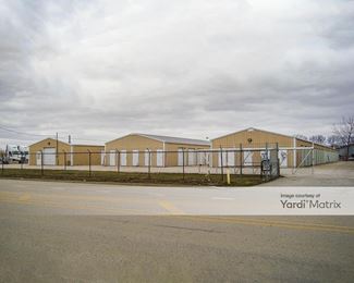 Photo 2 of Ace Storage - 620 West Gore Road, Morris, IL
