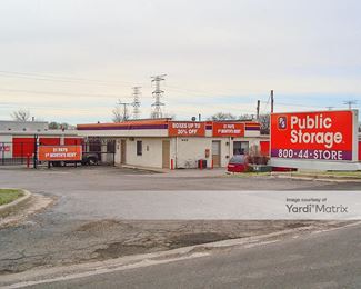 Photo 1 of Public Storage - 440 East Saint Charles Road, Carol Stream, IL
