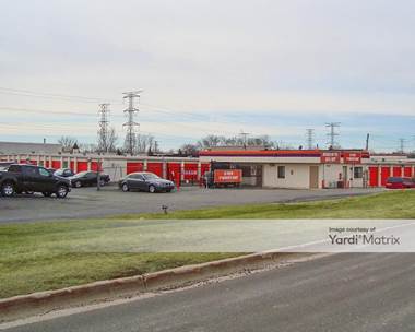 Storage Units for Rent available at 440 East Saint Charles Road, Carol Stream, IL 60188
