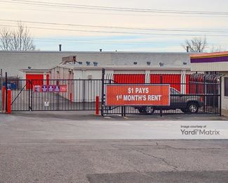 Photo 3 of Public Storage - 440 East Saint Charles Road, Carol Stream, IL