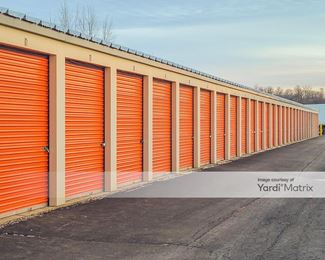 Photo 3 of Storage Rentals of America - 204 Wolf Street, Yorkville, IL