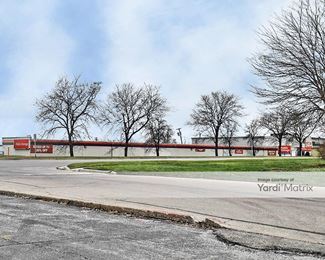 Photo 3 of Public Storage - 2109 Ogden Avenue, Lisle, IL