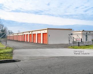 Photo 2 of Grate Self Storage - 4014 McDonough, Joliet, IL