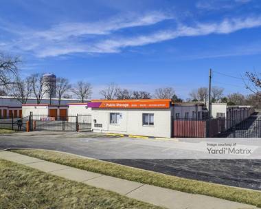Storage Units for Rent available at 330 West North Avenue, Lombard, IL 60148