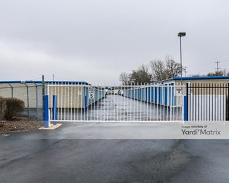 Photo 4 of Pyott Road Self Storage - 1401 Industrial Drive, Lake In the Hills, IL