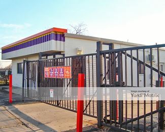 Photo 1 of Public Storage - 1295 West Lake Street, Roselle, IL