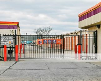Photo 4 of Public Storage - 556 North York Road, Bensenville, IL
