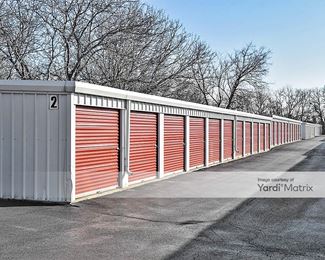 Photo 2 of StorageMart - 819 North Eola Road, Aurora, IL