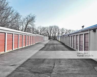 Storage Units for Rent available at 819 North Eola Road, Aurora, IL 60502