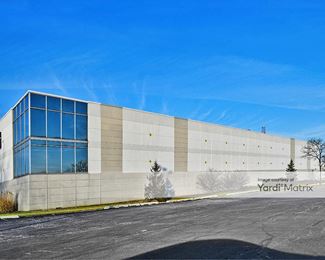 Photo 2 of Safeguard Self Storage - 8131 Lemont Road, Darien, IL