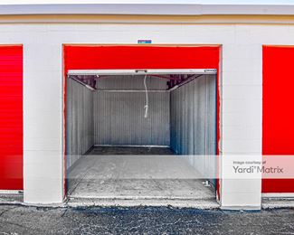 Photo 3 of Public Storage - 300 Historic U.S. 66 Frontage, Bolingbrook, IL