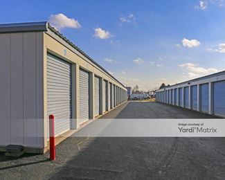 Photo 3 of Liberty Self Storage - 4506 Ray Street, Crystal Lake, IL