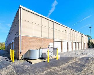 Photo 3 of Extra Space Storage - 1400 South Skokie Hwy, Lake Forest, IL