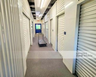 Photo 5 of Extra Space Storage - 1401 North Plum Grove Road, Schaumburg, IL