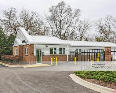 Storage Units for Rent available at 200 Parkway Drive, Lincolnshire, IL 60069