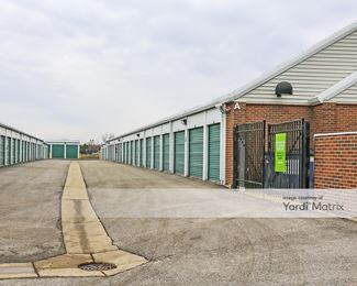 Photo 3 of Extra Space Storage - 200 Parkway Drive, Lincolnshire, IL