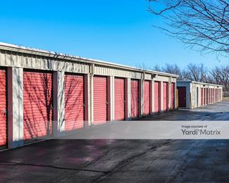 Photo 4 of H-P Storage - 2777 North Delany Road, Waukegan, IL
